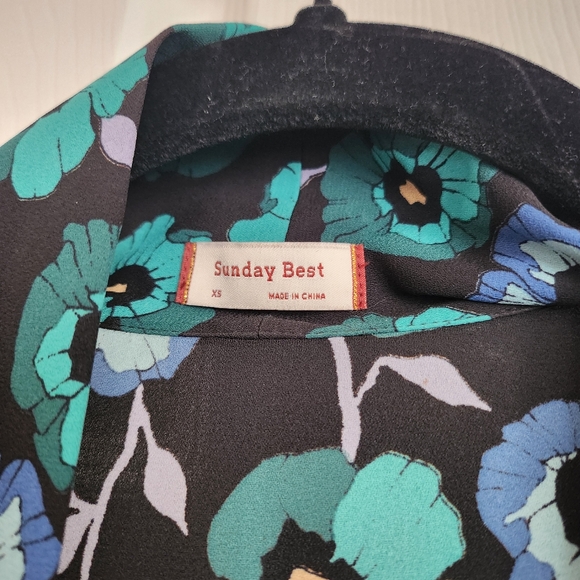 Aritzia Sunday Best floral dress in size xs - Picture 3 of 4